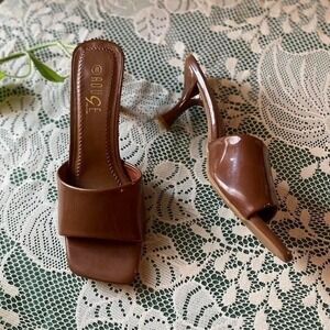 Rouge Helium Brown Patent Square Toe Kitten Heel Slide Sandals Mules Womens 8